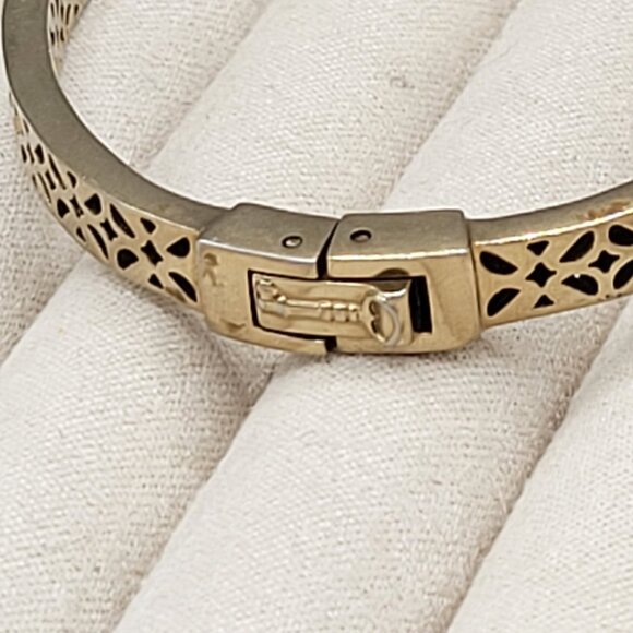 Fossil Gold Tone Stainless Steel Filigree Bangle Bracelet Clasp Closure Size 6 - Picture 5 of 9